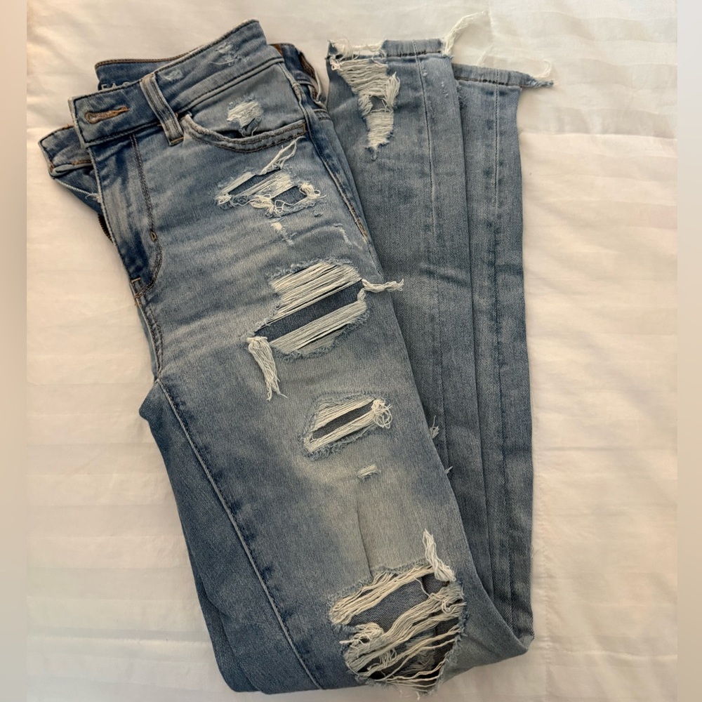 American Eagle Outfitters Light Blue Ripped Skinny Jeans